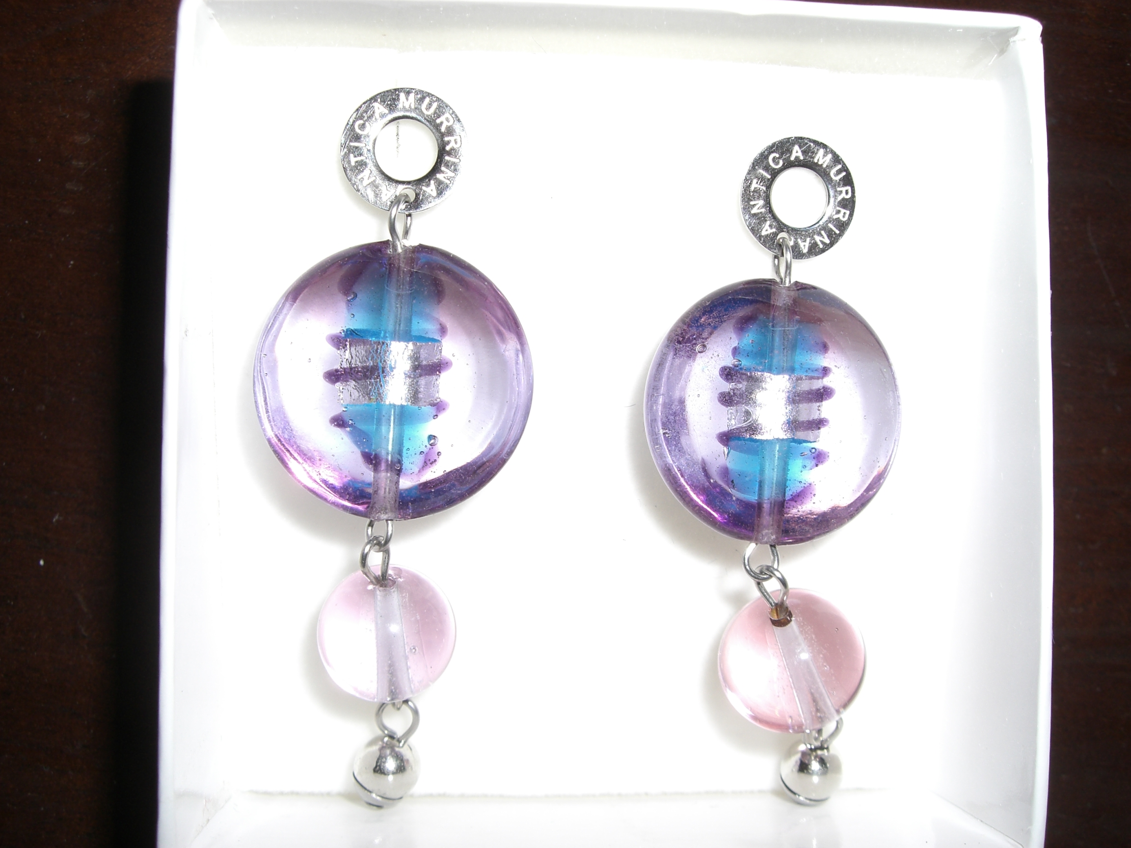 Neue Ohrstecker aus Paris